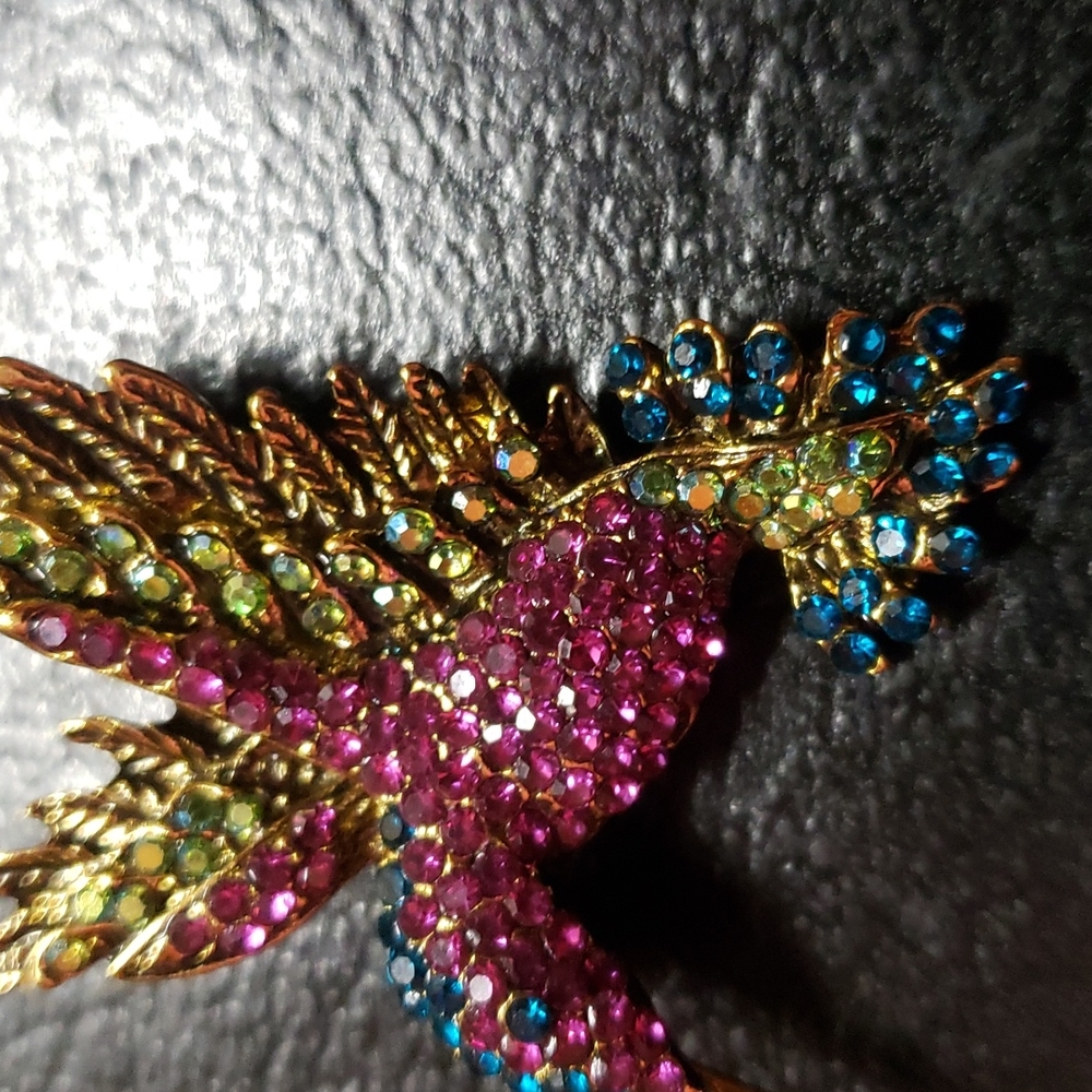 Hummingbird Brooch - Picture 3 of 5